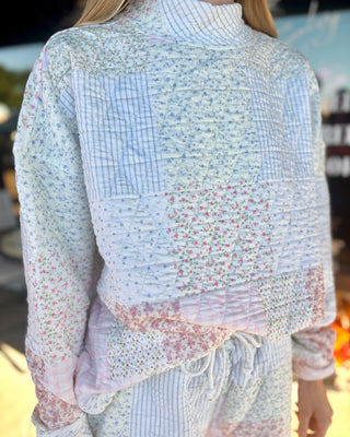 Quilted Mockneck Sweatshirt